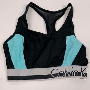 Medium Calvin Klein Performance Dry Sports Bra